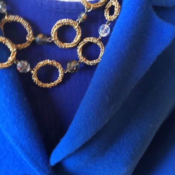 GORGEOUS GOLDEN Circle Necklace! - Picture 5 of 14